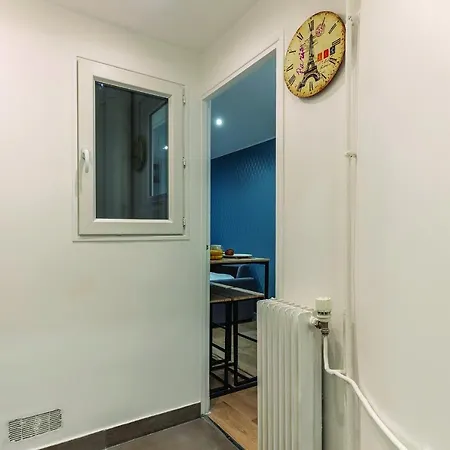Double Apartment-70sqm-champs Elysees Paris