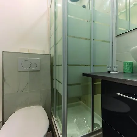 Daire Double Apartment-70sqm-champs Elysees Paris
